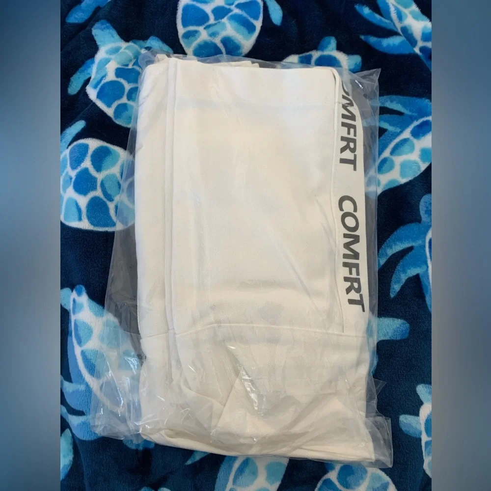 Comfrt White Tote Bag NWT - Picture 7 of 7